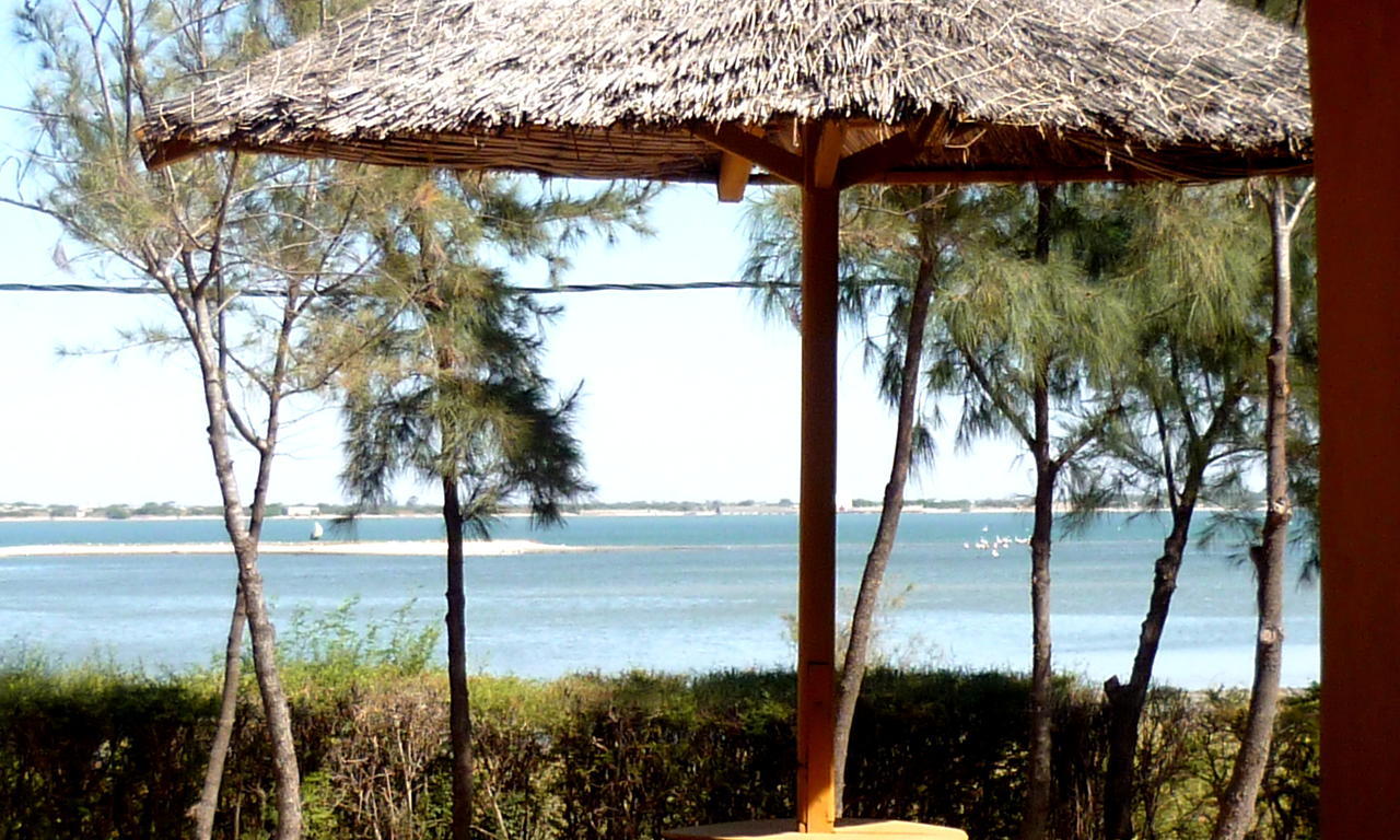 Diamarek Hotel Sur La Plage Saint-Louis Exterior foto
