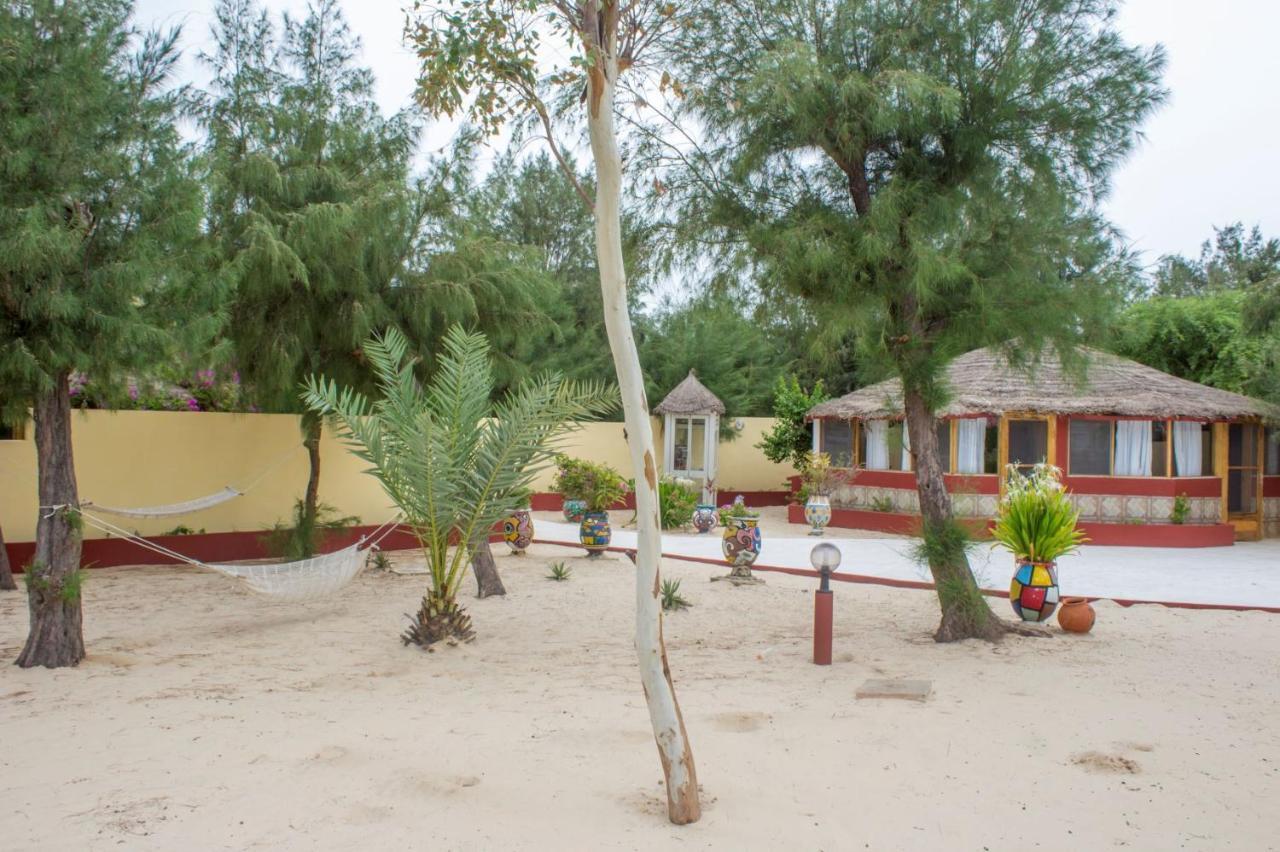 Diamarek Hotel Sur La Plage Saint-Louis Exterior foto